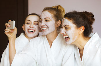 Hen weekend package deal in Cardiff, Pamper Pals